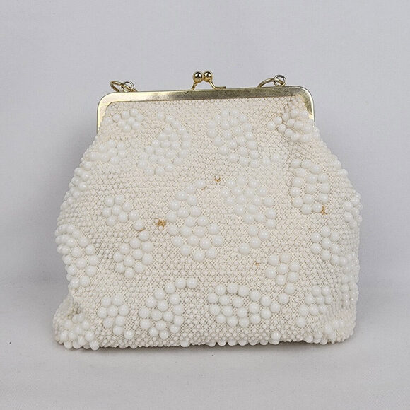 Vintage Hong Kong White Beaded Kiss Close Purse - Picture 3 of 10